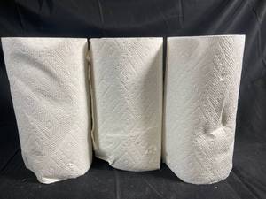 lot 132 image: Assorted Paper Towel Lot - Total of 3