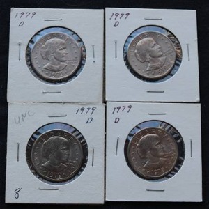 lot 14 image: (4) Susan B. Anthony Dollars