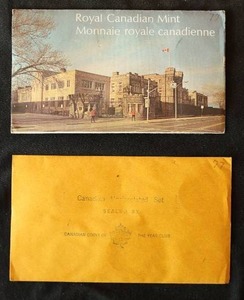 lot 39 image: (2) 1977 Canadian Sets - Proof & Uncirculated