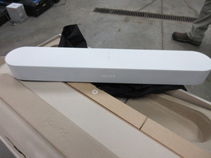 lot 315 image: SONOS BEAM SOUND BAR IN WHITE - NEW