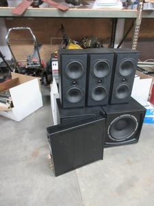 lot 327 image: TRIAD 8 PC.  SURROUND SOUND SPEAKER PACKAGE