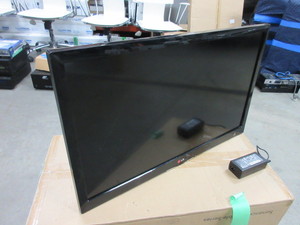 lot 356 image: LG 26 TV