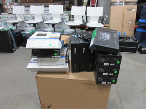 lot 359 image: I PORT MISC I PAD CHARGING ACCESSORIES