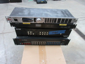 lot 389 image: MISC COMMERCIAL AUDIO AND VIDEO COMPONENTS