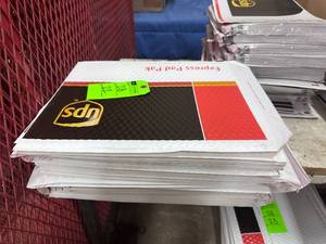(27) Bubble Mailers