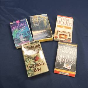 lot 16 image: BOOKS ON TAPES