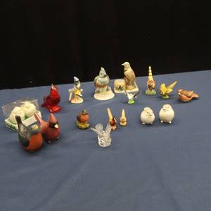 lot 31 image: BIRD FIGURINES  HUGE LOT GREAT FOR BIRD COLLECTOR