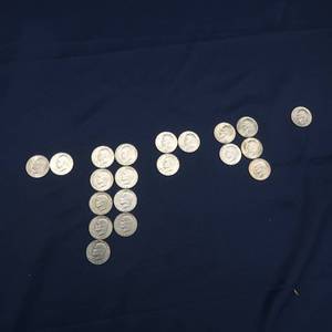 lot 51 image: 20 - 1 DOLLAR COINS