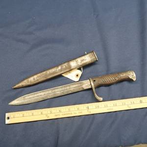 lot 67 image: GERMAN 1898 BAYONET