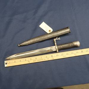 lot 69 image: SPANISH MAUSER BAYONET