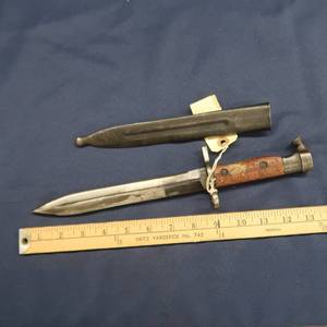 lot 70 image: SWEDISH M96 BAYONET