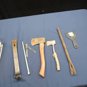 lot 82 image: 2 HATCHETS, PRY BAR, AND MORE
