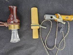 lot 22 image: Various Bird Calls Lot 1
