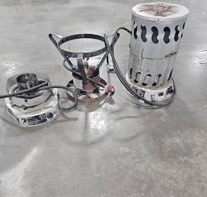 lot 87 image: Propane Stove and Heater - Untested