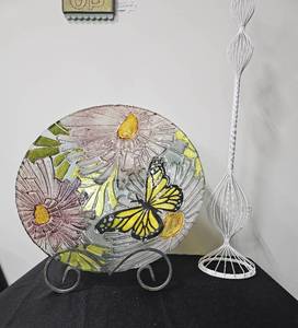 lot 101 image: Large Plate Decoration - Floral and Butterfly Pattern and White Spindle Decor Piece