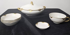 lot 111 image: Haviland Limoge Serving Dish (chipped), Bowls (3) and Cup (chipped)