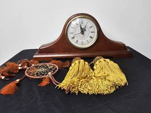 lot 72 image: Westminster Mantle Clock, Tassel Decor and Dreamcatcher