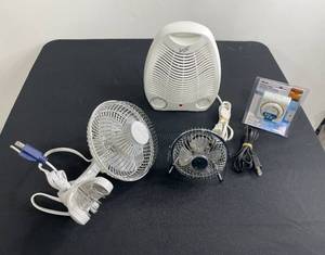 lot 157 image: 2 Small Fans, 1 Small Space Heater and 1 Lighting Timer - all untested