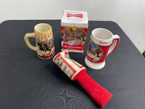 lot 165 image: VTG Collectible Budweiser Beer Stein (2), 1 Budweiser Golf Club Cover