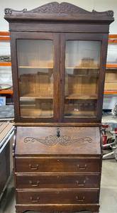 lot 176 image: VintageAntique Brown Secretary and Hutch 84.5x36x18