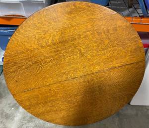 lot 127 image: Tiger Oak Table Top 44 No Legs