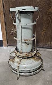 lot 202 image: Kerosene Heater - untested