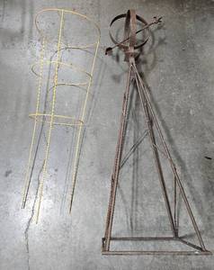 lot 208 image: Lawn Decor 55 Tall and Tomato Barrier