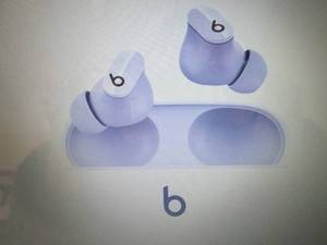LB- Beats by Dr. Dre Beats Studio B...