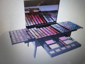 Giordano Colors 201-Pc. Sleek Styli...