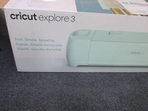 Cricut Explore 3 Craft-Cutting Mach...