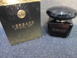Versace Crystal Noir De Toilette Sp...