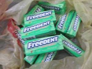 12 pks Freedent Gum...