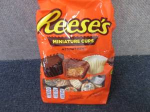 32.1 oz Reeses Assorted Miniature ...