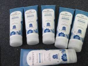 6- 8 oz Honest Soothing Therapy Bod...