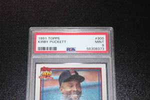 lot 31 image: 1991 Topps Kirby Puckett #300 PSA 9