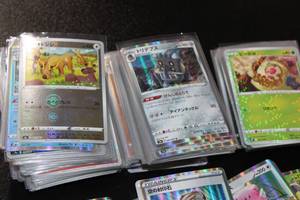 lot 62 image: Pokemon International HoloReverse Holo Lot  450 Cards