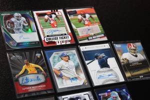 lot 108 image: Mixed Sports Autograph Card Lot  10 Autographs