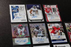 lot 110 image: Football Autograph Card Lot  10 Autographs
