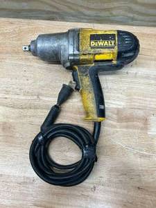 lot 33 image: DEWALT 12 Impact Wrench