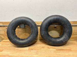 lot 83 image: 22 Kids SnowWater Tubes