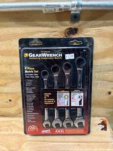 lot 88 image: GEARWRENCH 4 Piece Metric Set (02072410)