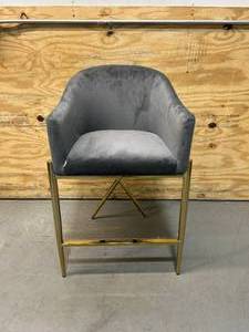 lot 113 image: MERIDIAN FURNITURE Velvet Upholstered Counter Stool