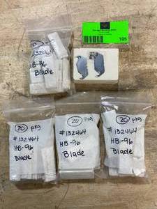 lot 105 image: Lot of HB-96 Hook Blades about 500 blades