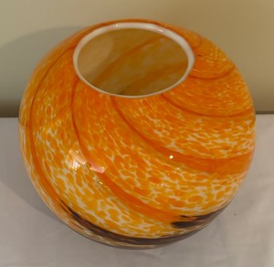 lot 67 image: Spectacular Swirled Art Glass Style Vase