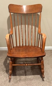 lot 88 image: Charming Vintage Wooden Rocking Chair