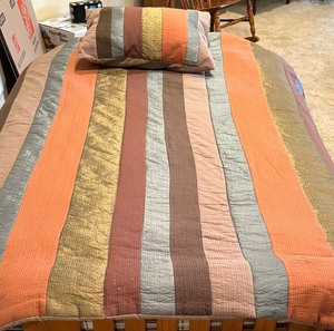 lot 90 image: Stunning Striped Comforter and Pillow Set