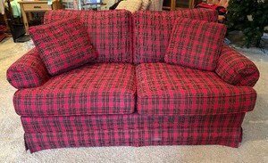 lot 48 image: Lovely Vintage Plaid Loveseat  Sofa  Couch by Stanton Cooper