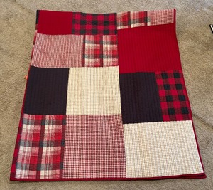 lot 151 image: Nice Red, White and Black Bedspread with Two Pillow Shams