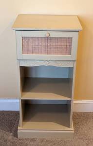 lot 20 image: Small Decorative Light Green Storage Shelf