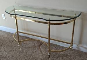 lot 23 image: Vintage Glass Topped Brass Console Table